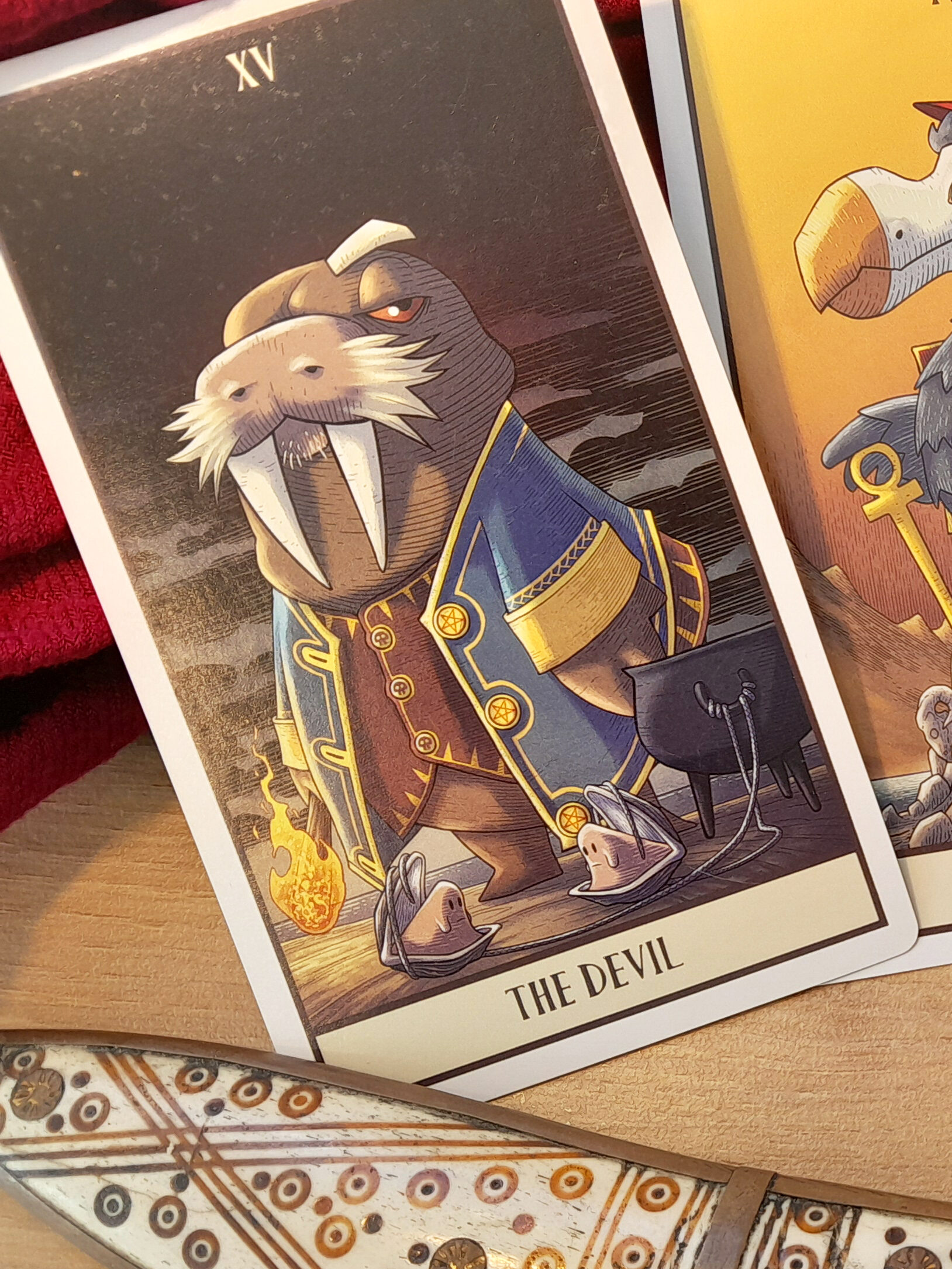 Cartes de tarot : Le Pendu, Le Diable,